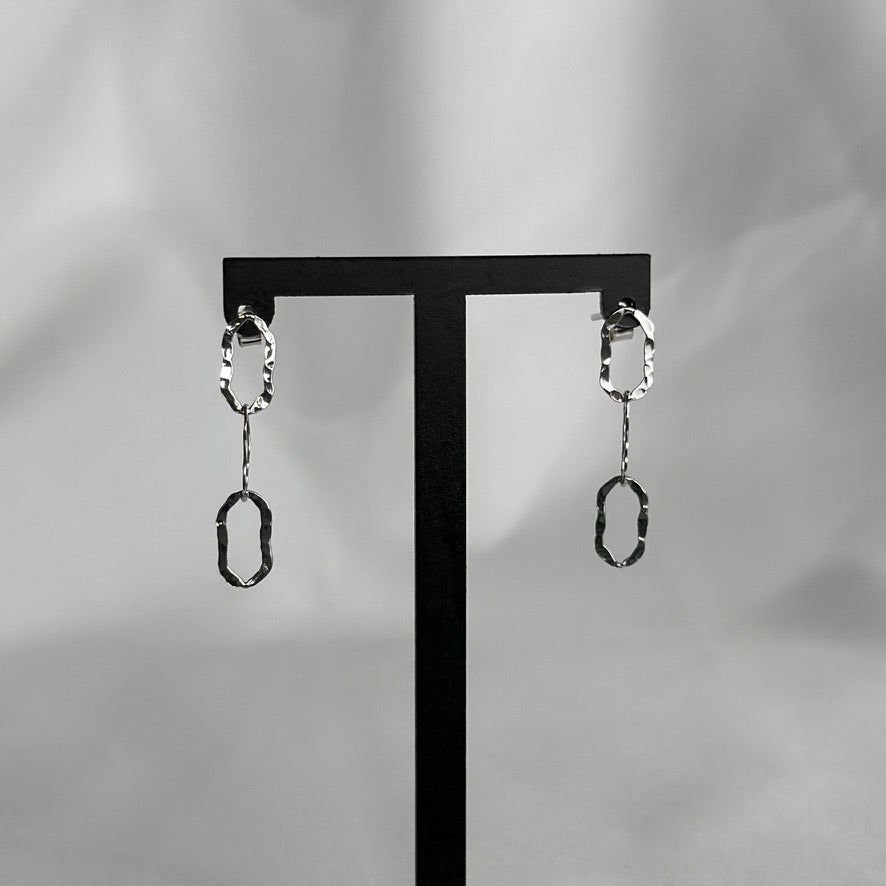Hammered Oval Link Chain Studs