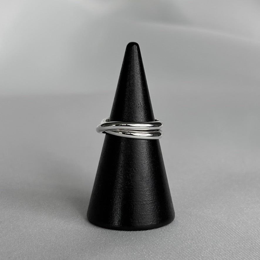 Crossover Ring