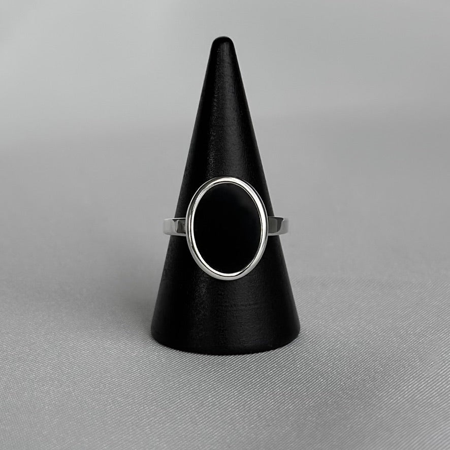 Oval Onyx Ring