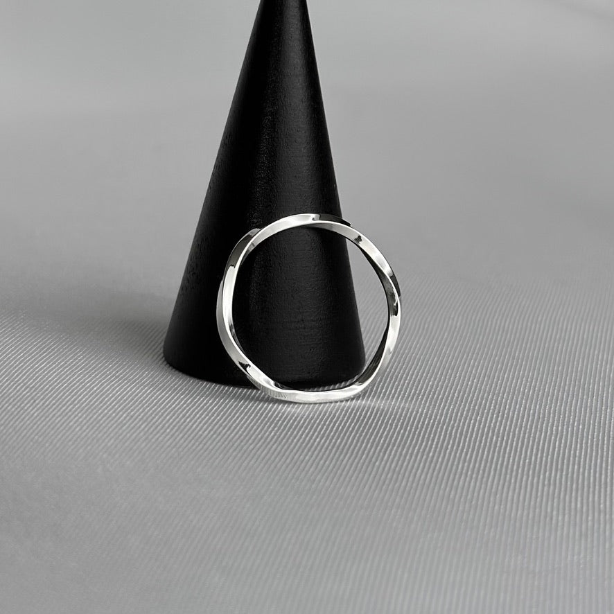 Twisted Wire Ring