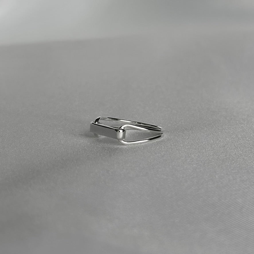 Bar and Hook Ring