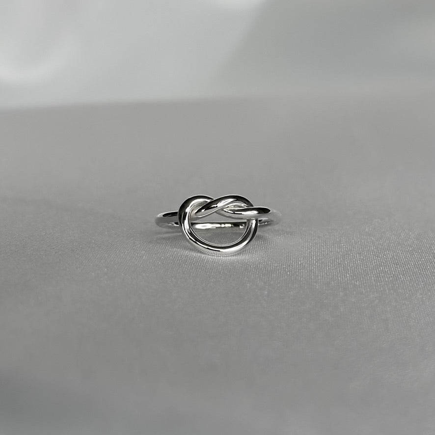 Chunky Knot Ring