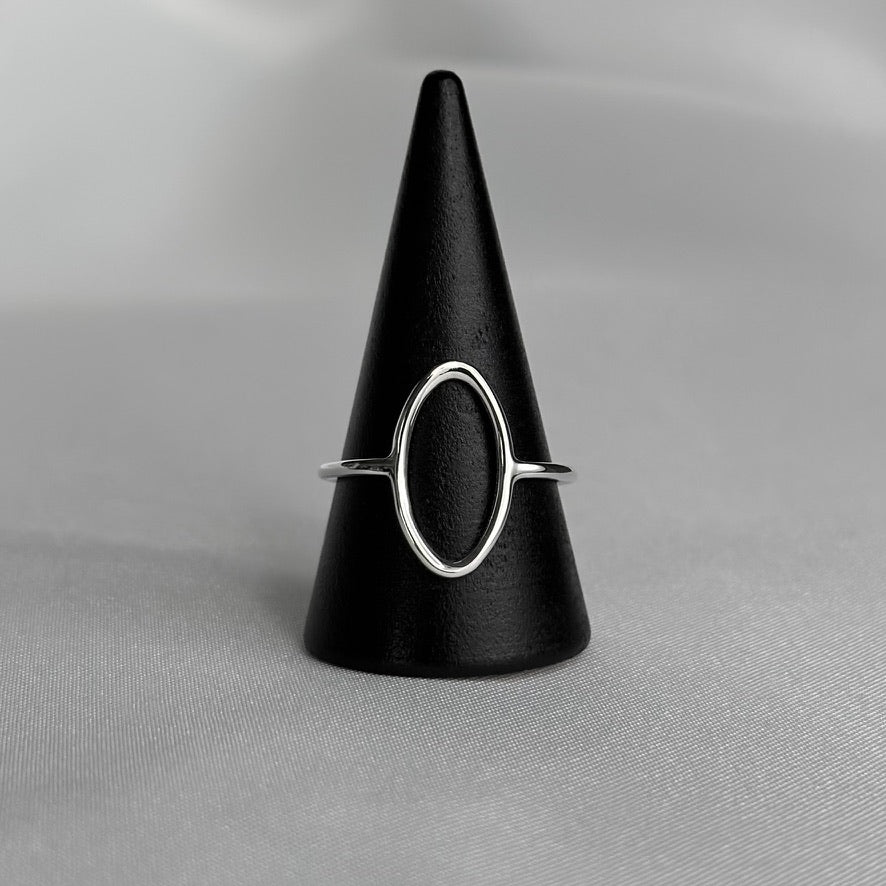 Agape Small Oval Ring