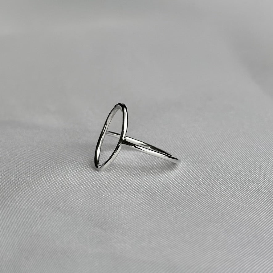 Agape Small Oval Ring