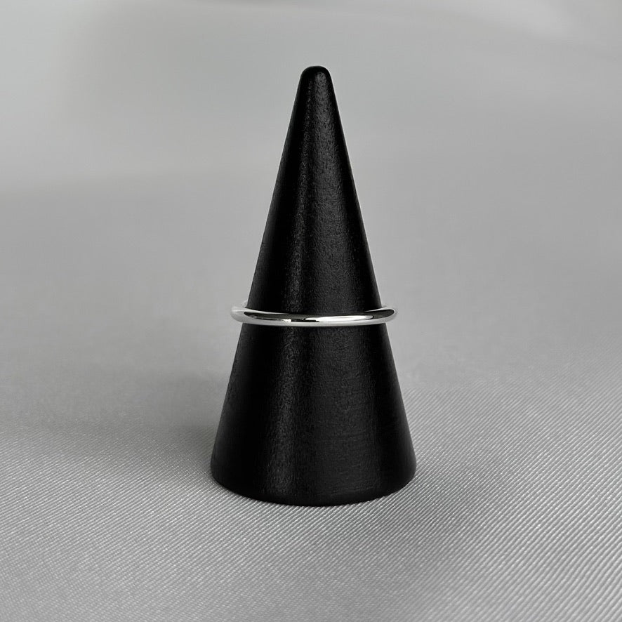 Thin Plain Wire Ring