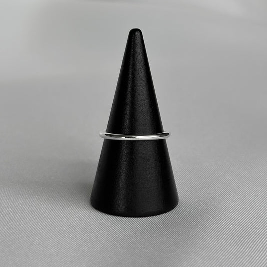 Thin Plain Wire Ring