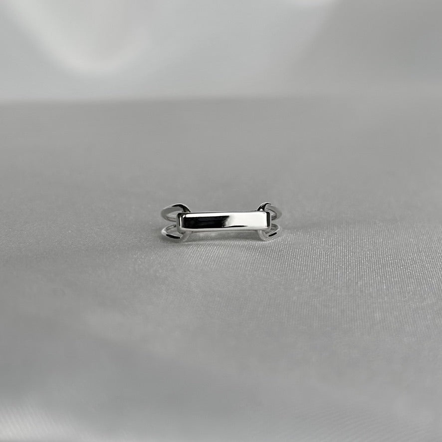 Bar and Hook Ring