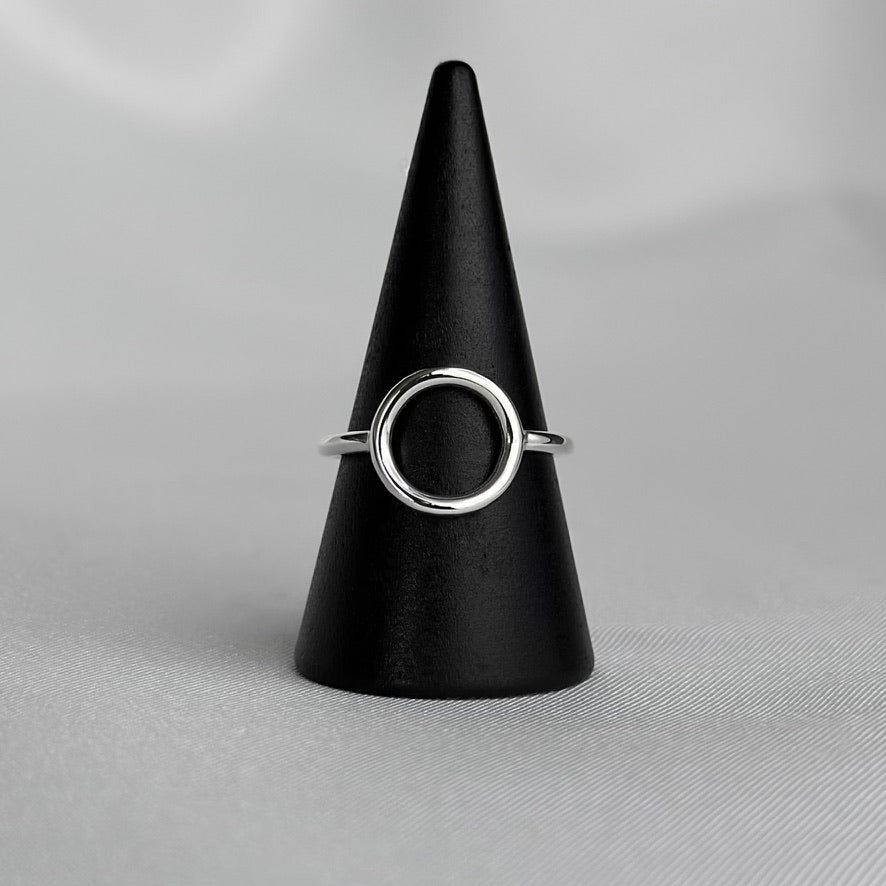 Agape Small Circle Ring