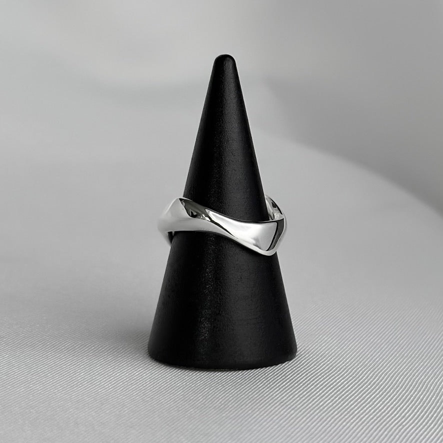 Mobius Ring